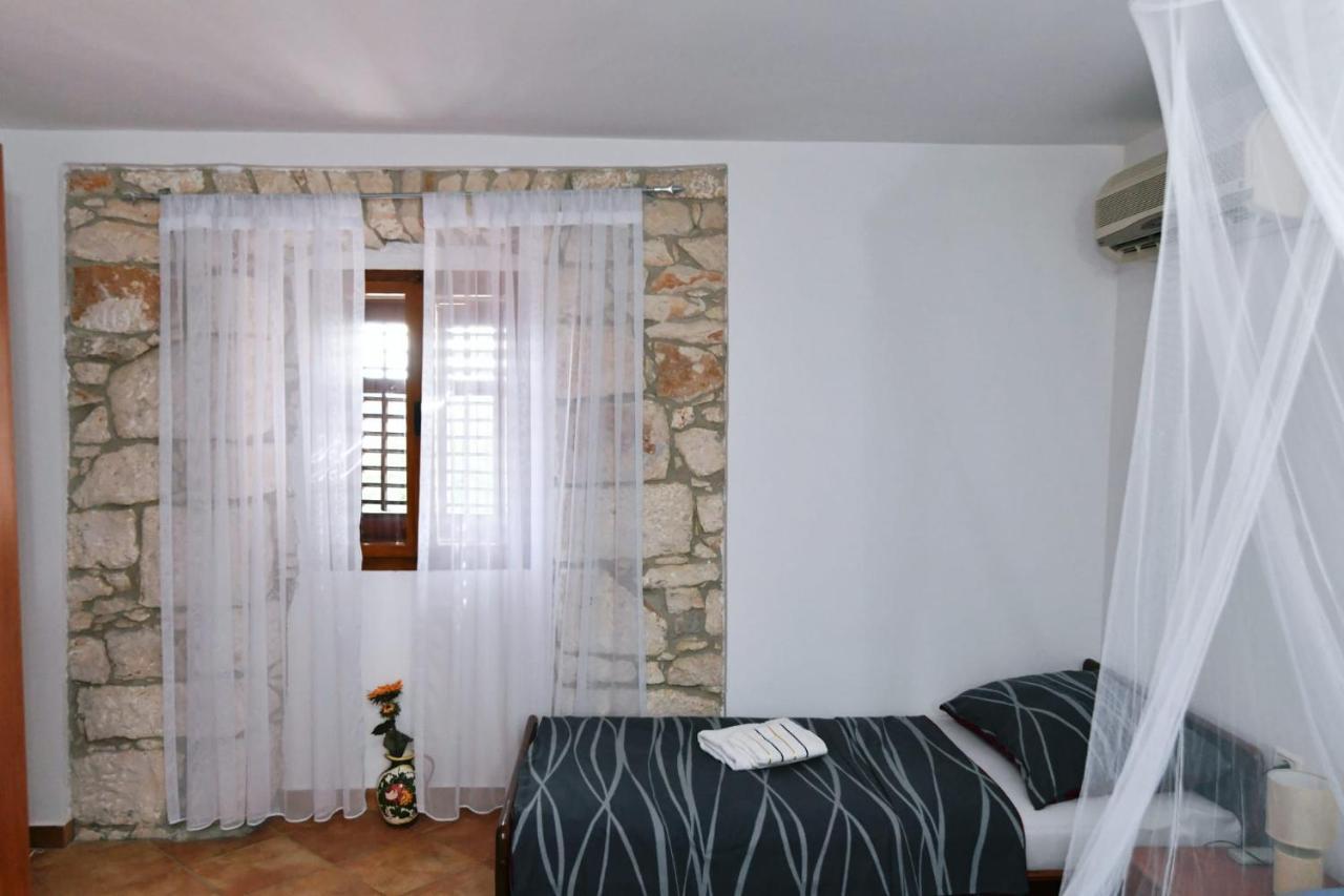 Freya'S Apartments מדולין חדר תמונה